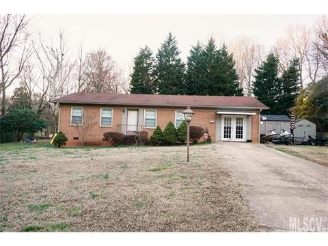 409 3rd Ave, Conover, NC 28613 photo 2