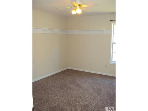 806 Gemcrest Dr, Conover, NC 28613 photo 4