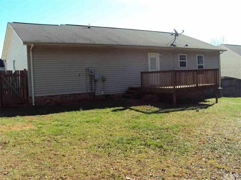 806 Gemcrest Dr, Conover, NC 28613 photo 5