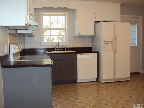 806 Gemcrest Dr, Conover, NC 28613 photo 6