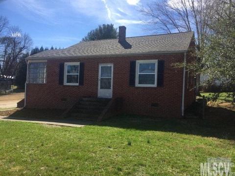 121 Settlemyre Rd, Morganton, NC 28655 photo 1