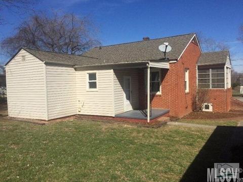 121 Settlemyre Rd, Morganton, NC 28655 photo 3