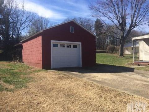 121 Settlemyre Rd, Morganton, NC 28655 photo 4