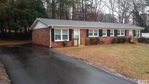 408 3rd Street Sw Pl SW, Conover, NC 28613 photo 2