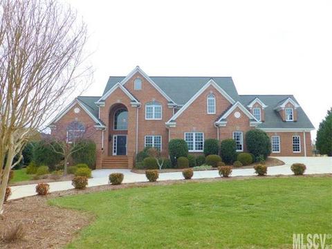 3626 Links Dr, Conover, NC 28613 photo 1
