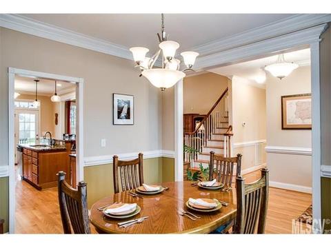 1102 Mayfield Cir, Conover, NC 28613 photo 8