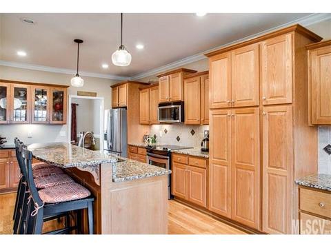 1102 Mayfield Cir, Conover, NC 28613 photo 3