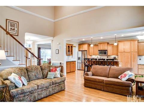 1102 Mayfield Cir, Conover, NC 28613 photo 6