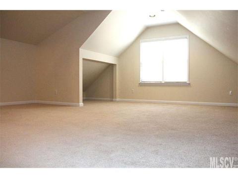 212 Mooreland Dr, Conover, NC 28613 photo 11