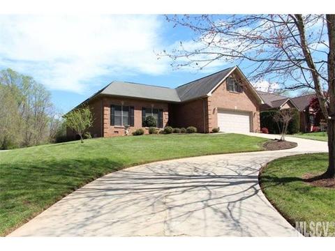 212 Mooreland Dr, Conover, NC 28613 photo 1