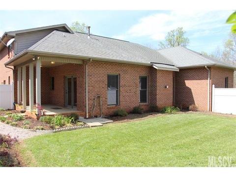 212 Mooreland Dr, Conover, NC 28613 photo 17