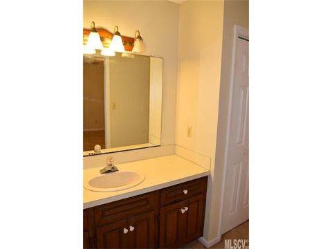 516 6th Street Ne Cir NE, Conover, NC 28613 photo 7