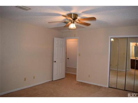 516 6th Street Ne Cir NE, Conover, NC 28613 photo 4