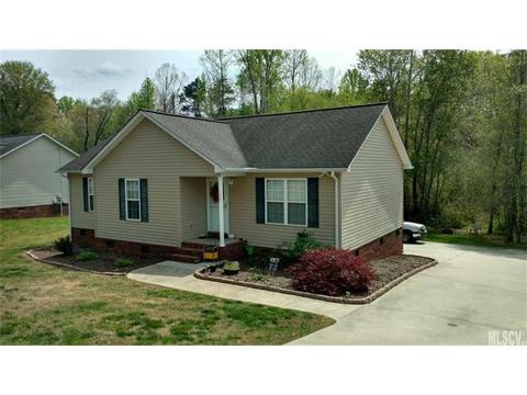 102 E Pine St, Maiden, NC 28650 photo 6