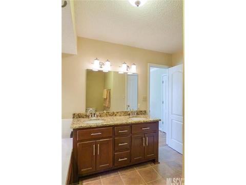 3750 Pinecrest Dr, Hickory, NC 28601 photo 5