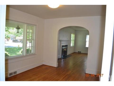 112 3rd St, Conover, NC 28613 photo 4