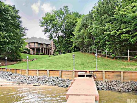 45 Alexander Pointe Dr, Hickory, NC 28601 photo 4