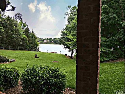 45 Alexander Pointe Dr, Hickory, NC 28601 photo 6