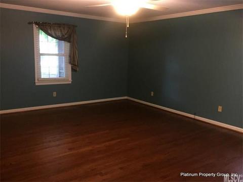 2025 34th Ave Dr, Hickory, NC 28601 photo 3