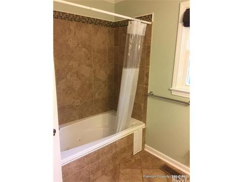 2025 34th Ave Dr, Hickory, NC 28601 photo 7