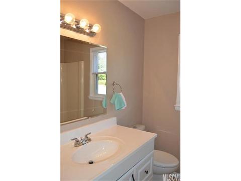 5144 Tobin Ct, Conover, NC 28613 photo 6