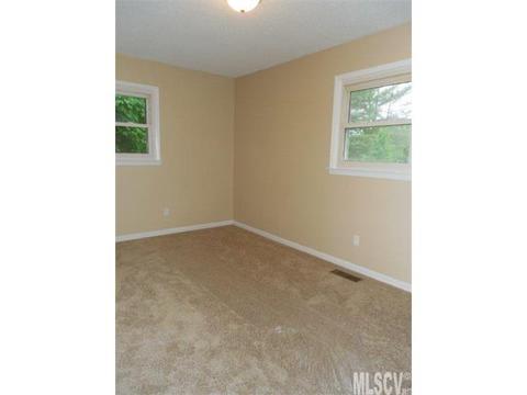 80 Riverdell Rd, Hickory, NC 28601 photo 4