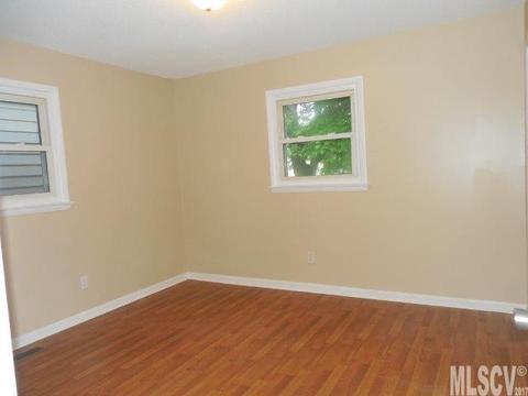 80 Riverdell Rd, Hickory, NC 28601 photo 5