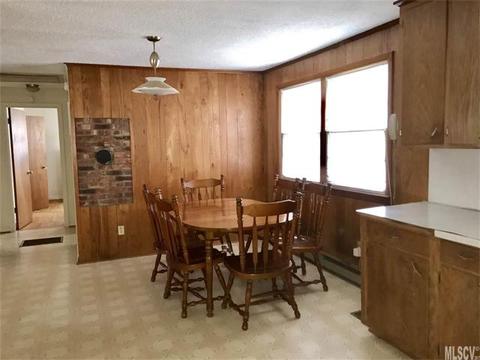 1908 Crestview Dr, Newton, NC 28658 photo 12