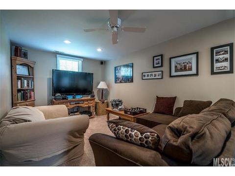 4037 Pinecrest Dr, Hickory, NC 28601 photo 10