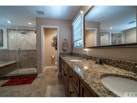4037 Pinecrest Dr, Hickory, NC 28601 photo 4