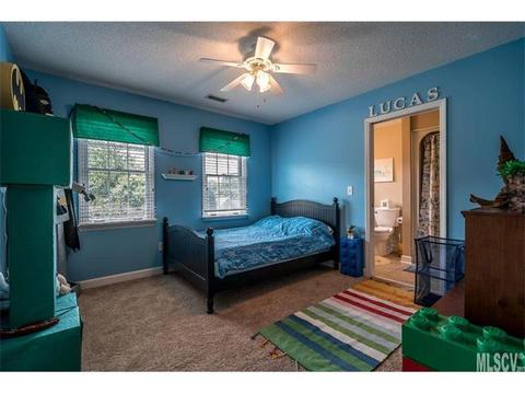 4037 Pinecrest Dr, Hickory, NC 28601 photo 9