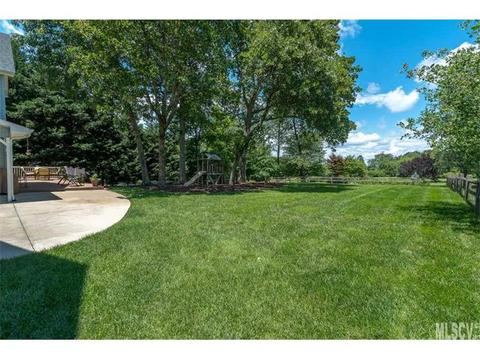 4037 Pinecrest Dr, Hickory, NC 28601 photo 15