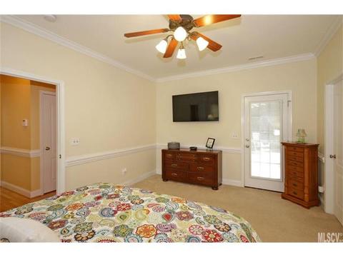 812 4th St, Conover, NC 28613 photo 5