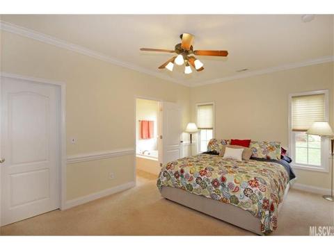 812 4th St, Conover, NC 28613 photo 4