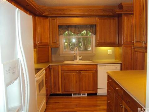 979 Tangle Dr, Hickory, NC 28602 photo 5