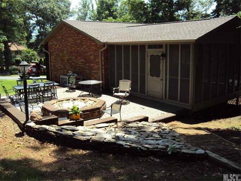 979 Tangle Dr, Hickory, NC 28602 photo 13