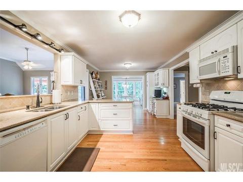 226 8th St, Conover, NC 28613 photo 22