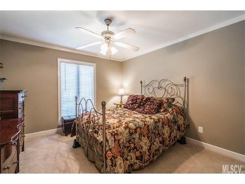 226 8th St, Conover, NC 28613 photo 4