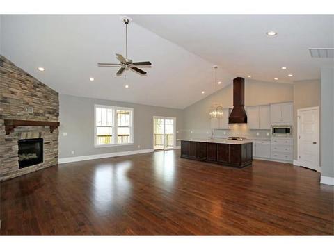 3901 12th St, Hickory, NC 28601 photo 5