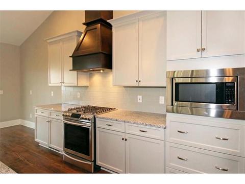 3901 12th St, Hickory, NC 28601 photo 2