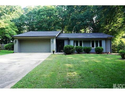 207 5th St, Conover, NC 28613 photo 2
