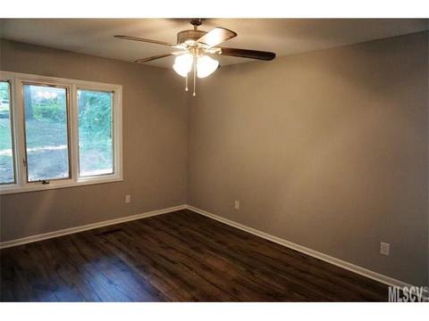207 5th St, Conover, NC 28613 photo 5