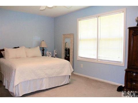 615 34th St, Conover, NC 28613 photo 4