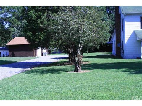 1609 2nd St NE, Conover, NC 28613 photo 2