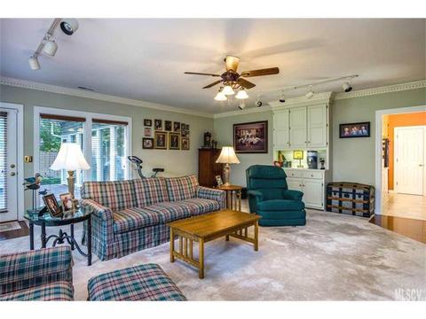 1055 13th Avenue Nw Pl NW, Hickory, NC 28601 photo 8