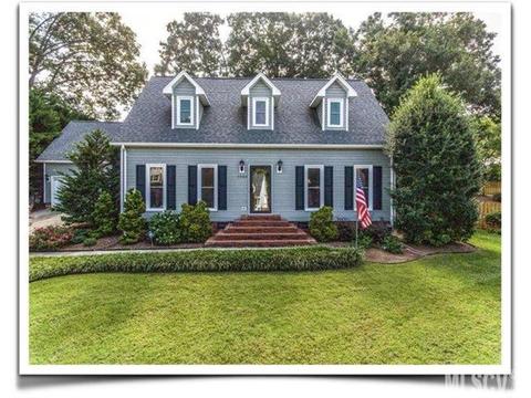 1055 13th Avenue Nw Pl NW, Hickory, NC 28601 photo 1