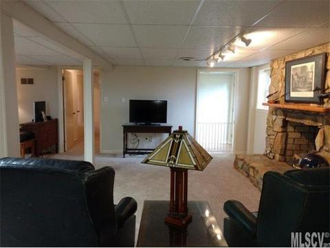 5577 Clearlake Dr, Hickory, NC 28601 photo 5