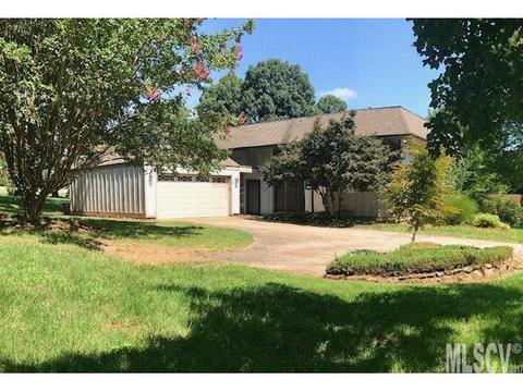 2540 Eagle Dr, Conover, NC 28613 photo 1