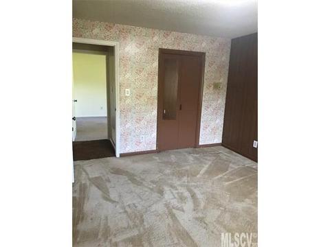 2540 Eagle Dr, Conover, NC 28613 photo 10