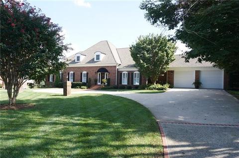 3900 Golf Dr, Conover, NC 28613 photo 2